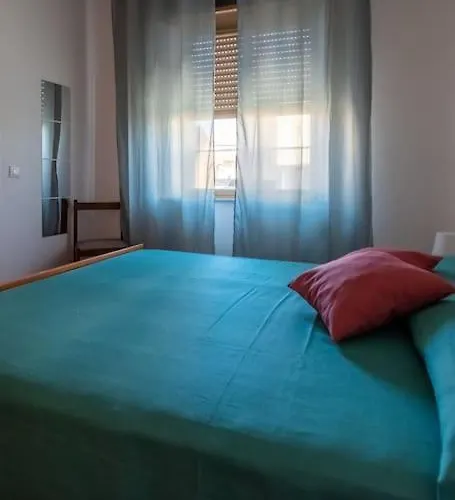 Dimora Del Pittore, * Usellus