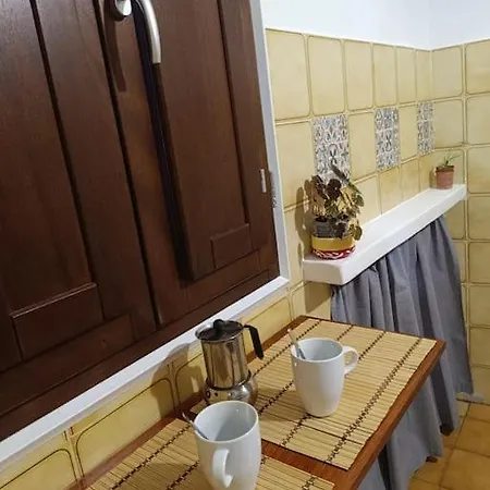 Dimora Del Pittore, Usellus