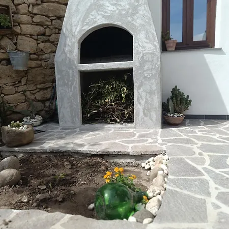 Dimora Del Pittore, 度假居 Usellus
