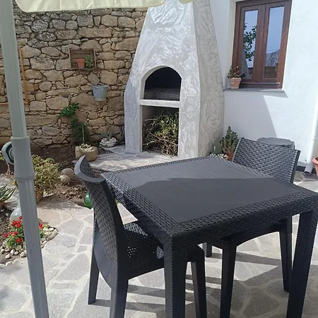 Dimora Del Pittore, Holiday home Usellus