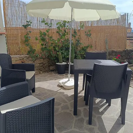 Dimora Del Pittore, Holiday home Usellus