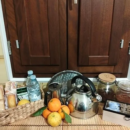 Dimora Del Pittore, Usellus