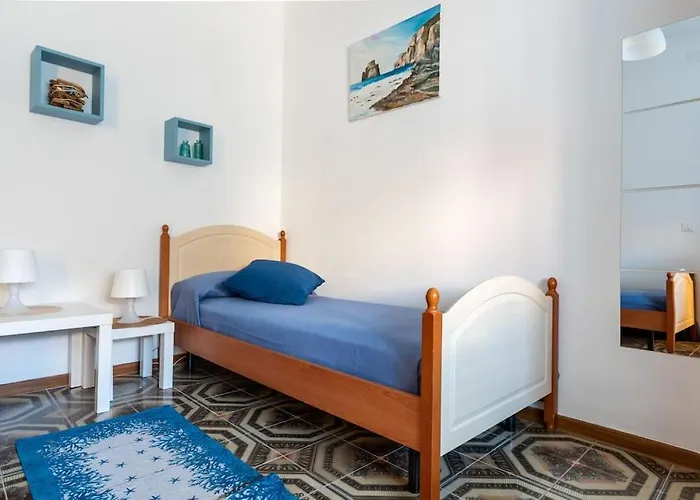 Dimora Del Pittore, * Usellus